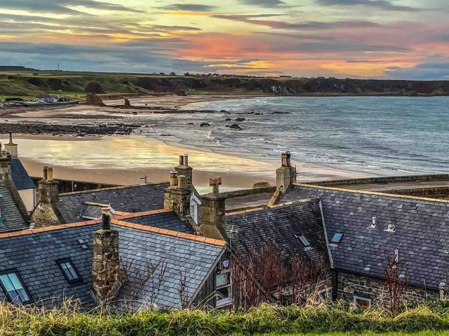 Hill Crest - Cliff Top Cottage With Stunning Views Cullen Exterior foto