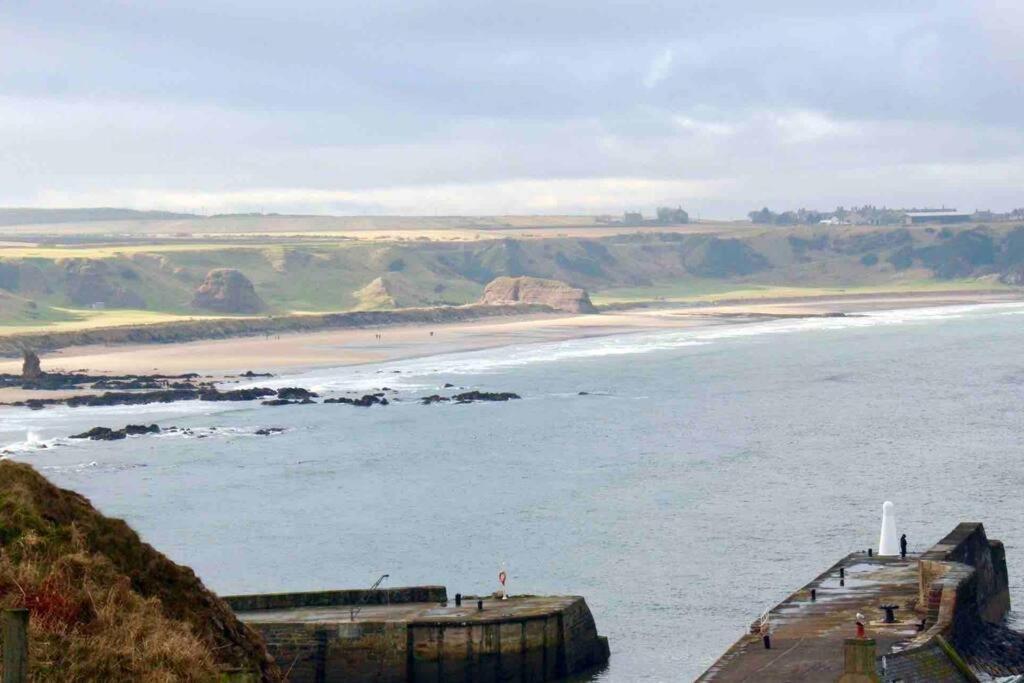 Hill Crest - Cliff Top Cottage With Stunning Views Cullen Exterior foto