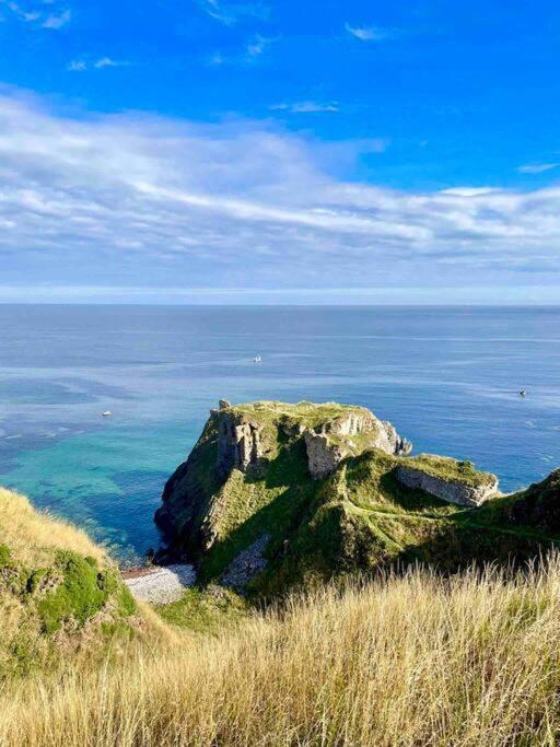 Hill Crest - Cliff Top Cottage With Stunning Views Cullen Exterior foto